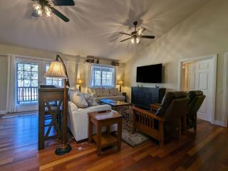 Large 6BR Home on White River, WiFi, Sleeps 12 - 2