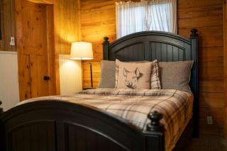 Redbud Valley Foxtail Cabin 6 - Eureka Springs - 3