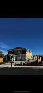 FIVE STAR- Your Home Away From Home - Bloomington - 9