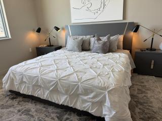 Chic 2BR Downtown Fort Lauderdale Apt w Pool - Fort Lauderdale - 6
