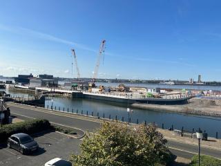 Liverpool 2 bed City, River Mersey View Apartment, sleeps 5 - Liverpool - 0