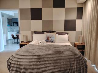 Menlyn Maine Trilogy 409 - Pretoria - 2