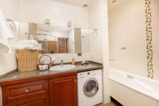 Large 2 Bedrooms Apartment with a Balcony, New Building close to North Avenue - Ereván - 3