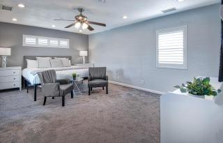 F-58 Mandos Hideaway - Anaheim - 1