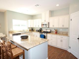 F-31 Mickeys Beach House - Anaheim - 9