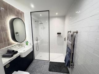 stylish modern 2 bedroom - Londra - 2