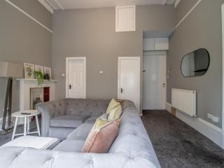 Pass the Keys West End Wonder - 2