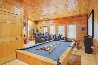 Stunning Mountain Cabin w Hot tub - 5