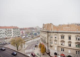 Skyline Living - Penthouse with Terrace and Parking - Budapest - 7