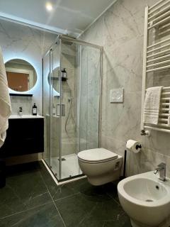 Eccelsobarese - close to Airport train link - Bari - 6