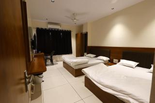 Vardhaman Hotel - Ujjain - 9