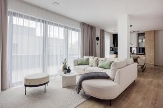 Penthouse with City View and Parking for Two - Budapest - 0