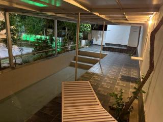 Sir Mam Ashram - - 9