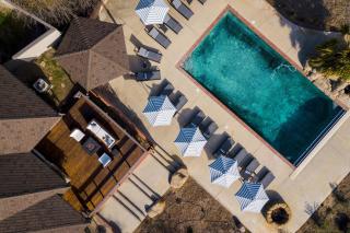Cathedral by AvantStay Charming Secluded Estate w Sauna Pool Table Views of the Rolling Hills - El Paso de Robles - 2