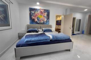 V & U Homestay Sadar - Nagpur - 8