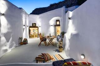 Two Cave Houses with Garden Courtyard - Megalochori - 0