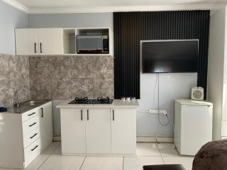Khainos Self Catering - Khomas Region - 2