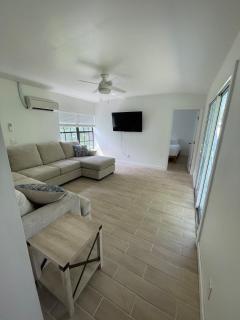 1 block to the beach, perfect! - Cocoa Beach - 9
