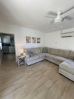 1 block to the beach, perfect! - Cocoa Beach - 7