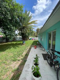 1 block to the beach, perfect! - Cocoa Beach - 8