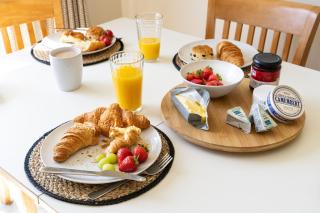 Cosy 3-Bed with shops nearby Free Wi-Fi & Parking - Newport - 5