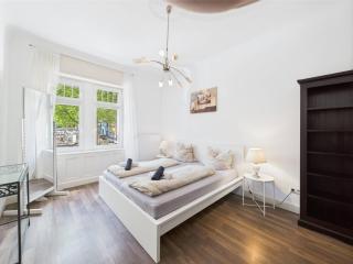 Zentrales Apartment im Westend I Küche I Balkon I für bis zu 4 Personen - Wiesbaden - 9