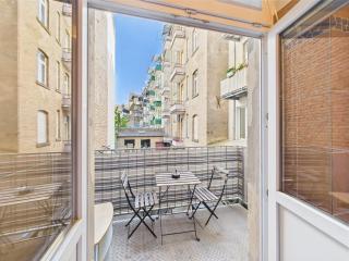 Zentrales Apartment im Westend I Küche I Balkon I für bis zu 4 Personen - 7