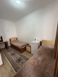 BUGU Guest House - Cholpon-Ata - 9