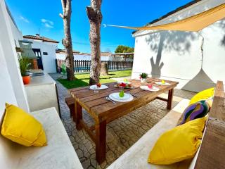 GATU Villa Serena piscina privada mayores de 25 años y familias - 1