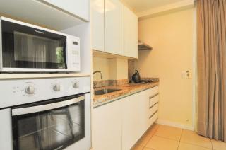 Condomínio Pé na Areia: Apto térreo em Jurerê P869 - 8