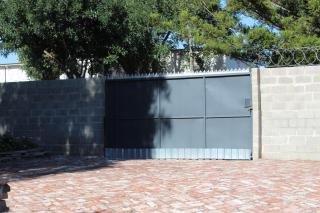 Little Green World House - 6