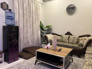 2BR Mehmaan Khana Private Retreat with Terrace and WiFi - Islamabad - 9