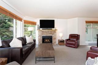 Woodrun Lodge 417 | Ski-In Ski-Out, Pool, Hot Tub, Free Parking - Whistler - 5