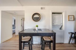 Modern 2-Bedroom Apartment in Louisville - 9
