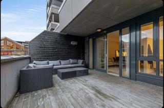 Modern three-room apartment, private terrace and roof terrace - Trondheim - 1