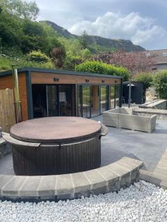 Luxury getaway in the Glens - 3