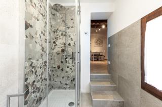 Ximenes Suite 41 - 3