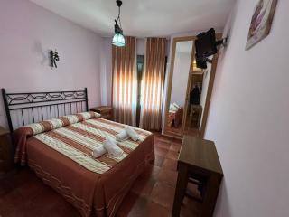 Hotel Rural Cristina - Castañar de Ibor - 3