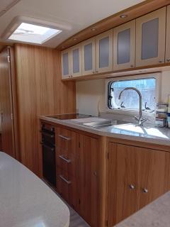Railway cottage caravan - 4