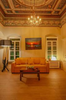 "LOS" 1 Neoclassic Harbour View - 6