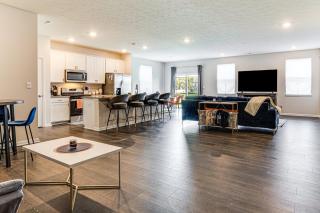 5 Mi to Fort Harrison Home with Pool Access! - McCordsville - 5