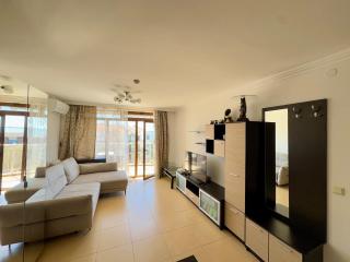 An apartment with sea view and the balcony - Bŭnzareto - 1