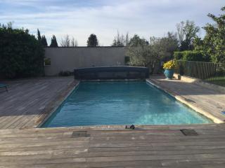 1 chambre 1 cuisine & salle d'eau privées avec piscine et jacuzzi - Eyragues - 9