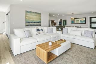 Luxury New Build with Stunning Ocean Views and Spa - Oceanside - 4