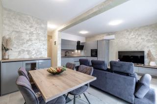 Apartment Nikol - Lokva Rogoznica - 0
