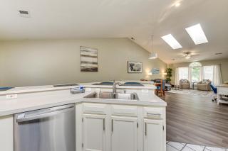 Resort Condo about 2 Mi to Sunset Beach Seashore! - Sunset Beach - 2