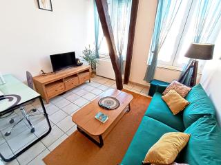 Idéal famille, proche gare et centre-ville, parking gratuit - 9