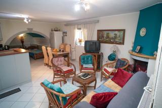 Krassi Apartment, Agios Mattheos - 7