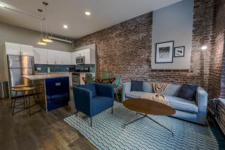 Luxury at 3br 2ba 200mbps Internet - Boston - 2
