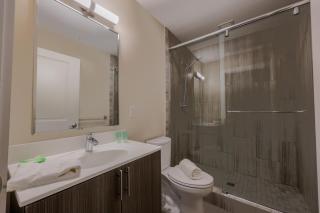 Luxury at 3br 2ba 200mbps Internet - Boston - 1